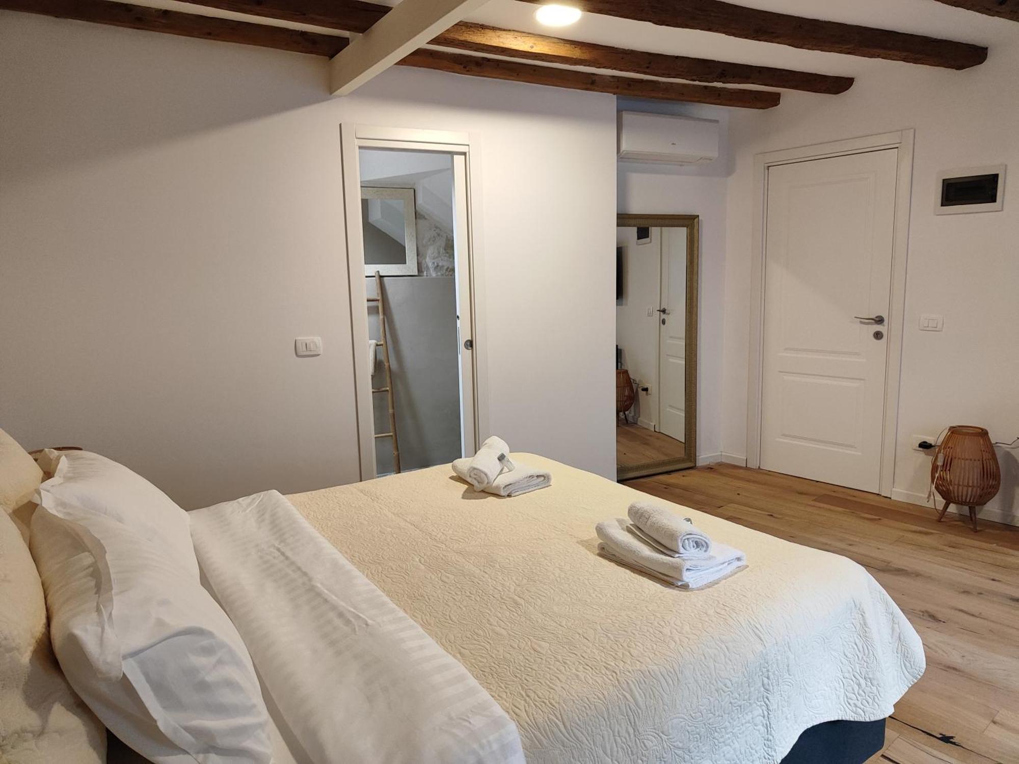 Casa Di Luna Apartment